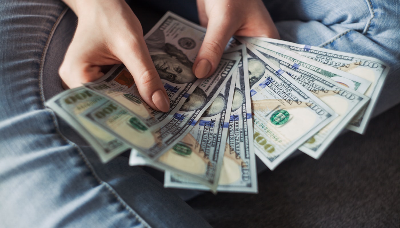 What Is the Best Way to Invest Money in Singapore?